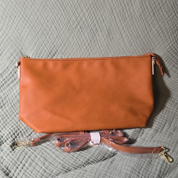 Steve MaddenElegant Tan Leather Women's Bag, NWOT - Picture 2 of 7